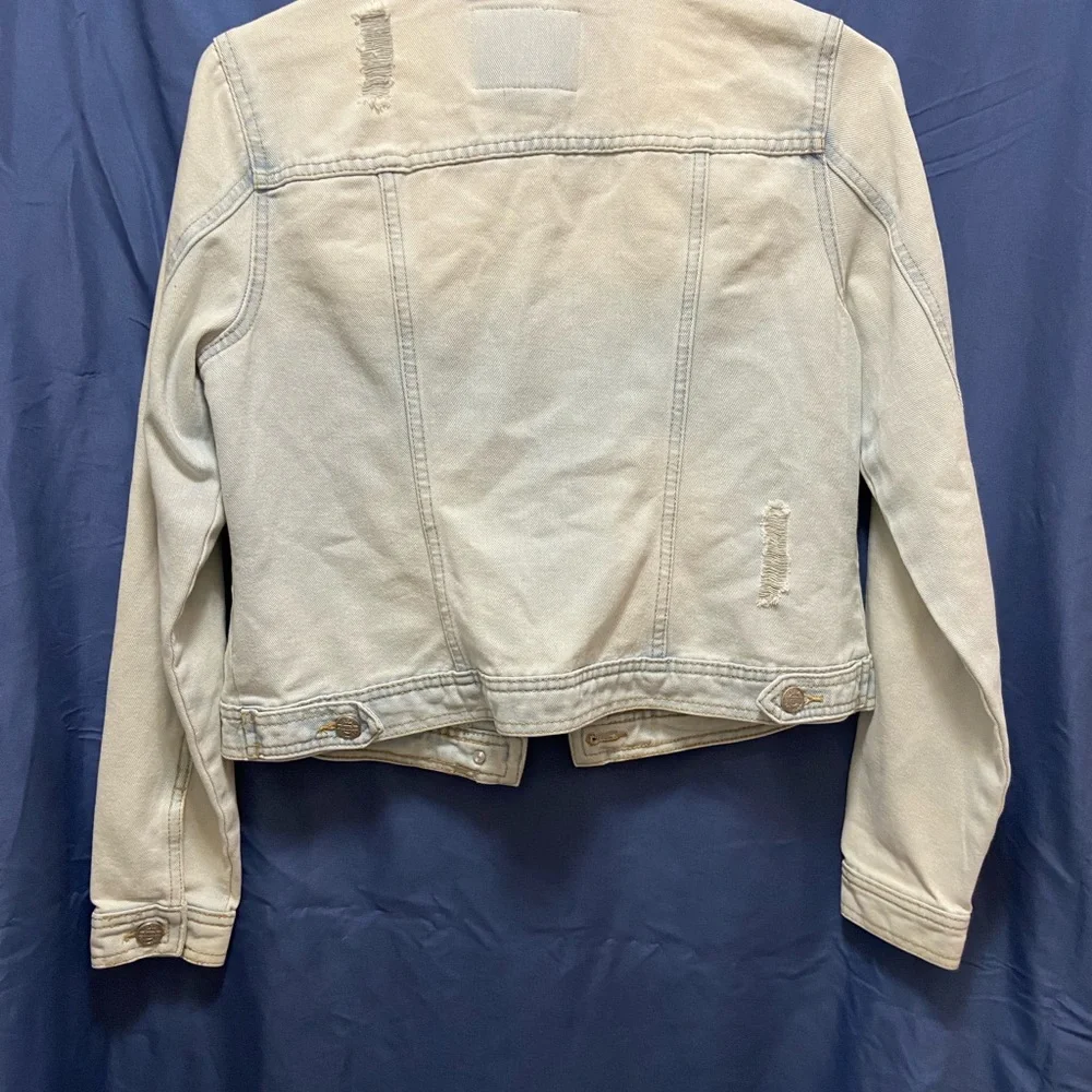 BBJ Los Angeles Jean Jacket Light Wash Distressed Pockets Long Sleeve Sz S - Picture 6 of 6